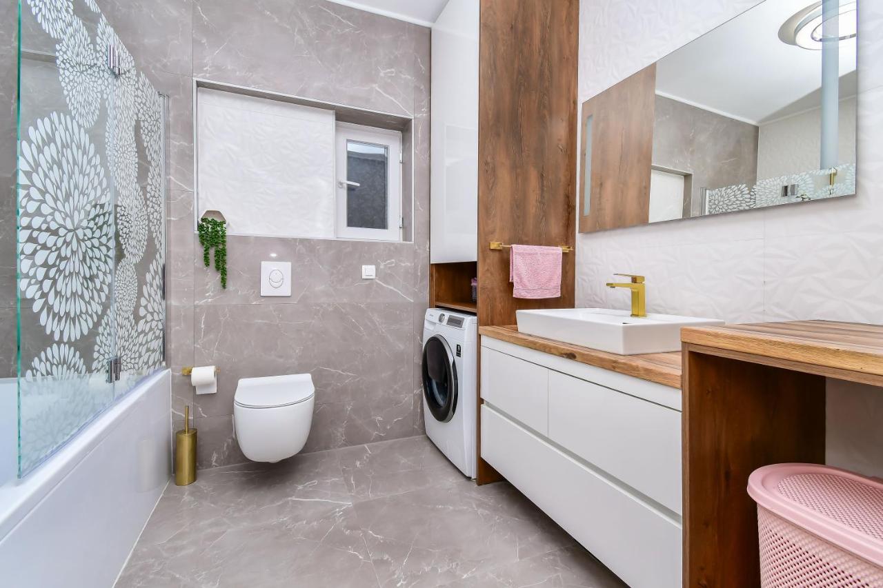 Apartment Ela Omis Luaran gambar