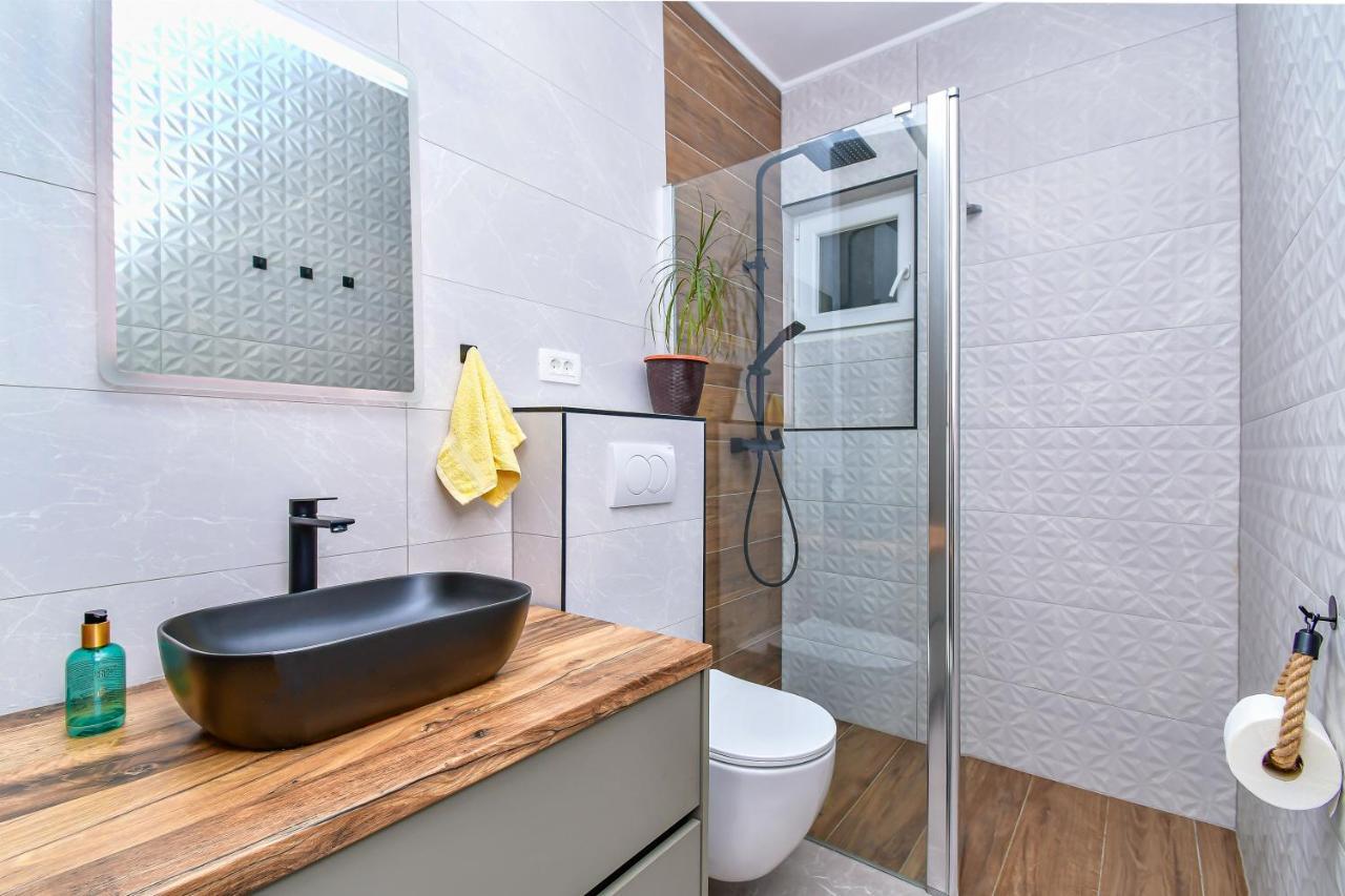 Apartment Ela Omis Luaran gambar