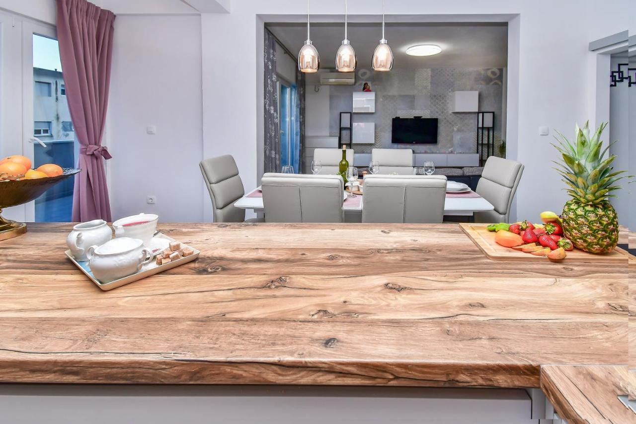 Apartment Ela Omis Luaran gambar