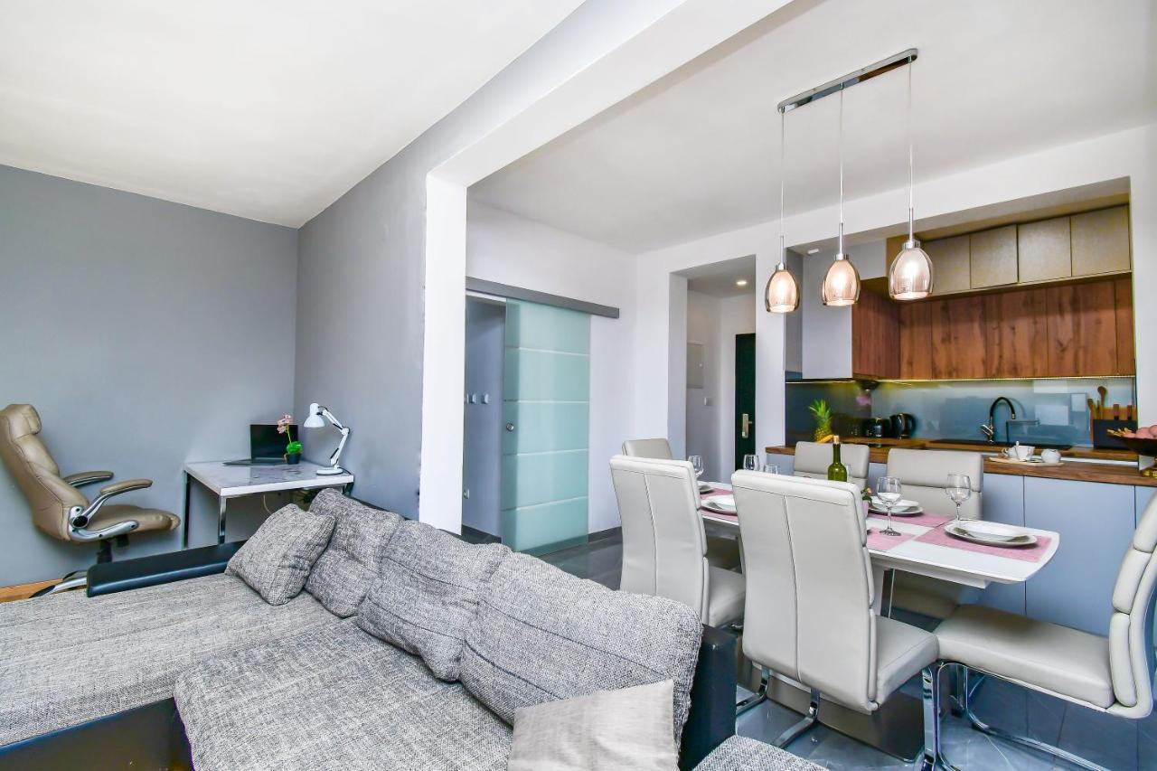 Apartment Ela Omis Luaran gambar