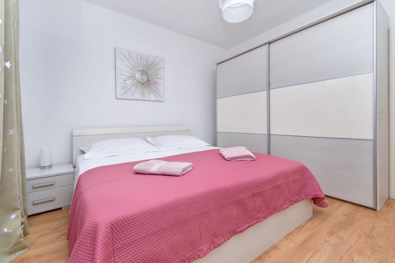 Apartment Ela Omis Luaran gambar