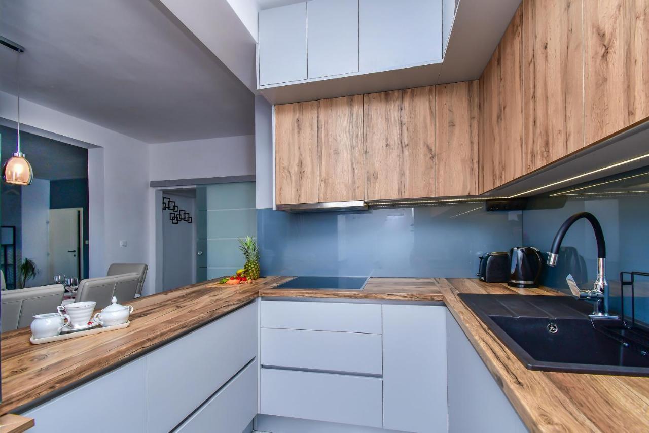 Apartment Ela Omis Luaran gambar